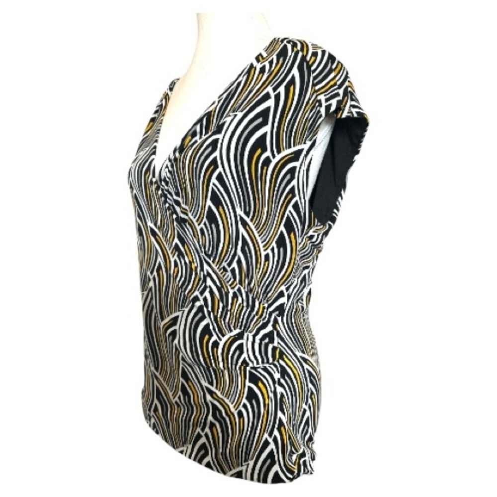 White House Black Market Surplice Top Size Medium - Picture 2 of 8